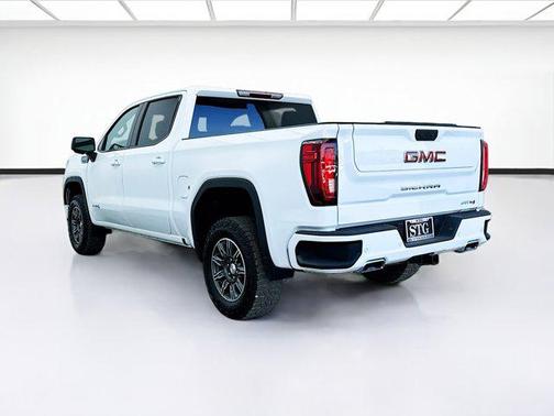 Summit White 2025 GMC Sierra 1500 AT4