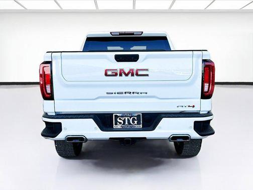 Summit White 2025 GMC Sierra 1500 AT4