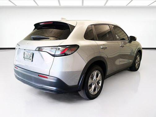 Lunar Silver Metallic 2023 Honda HR-V LX