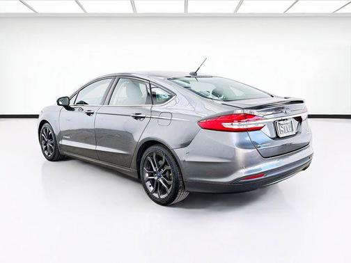2018 Ford Fusion Hybrid SE