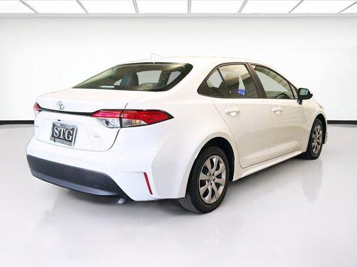 Ice 2024 Toyota Corolla LE