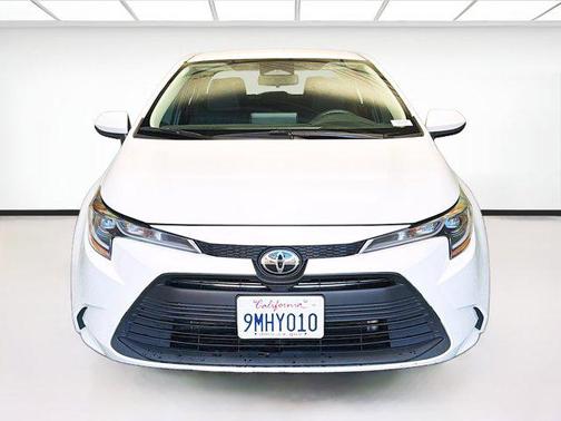 Ice 2024 Toyota Corolla LE