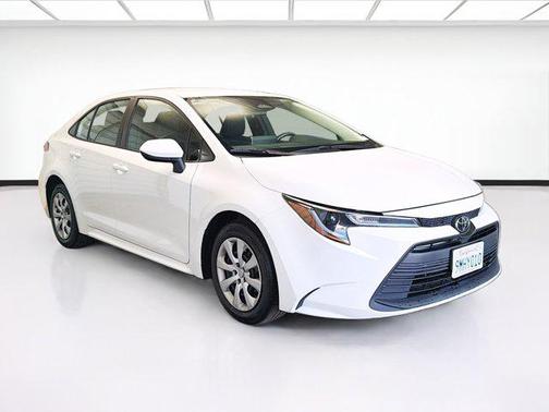 Ice 2024 Toyota Corolla LE