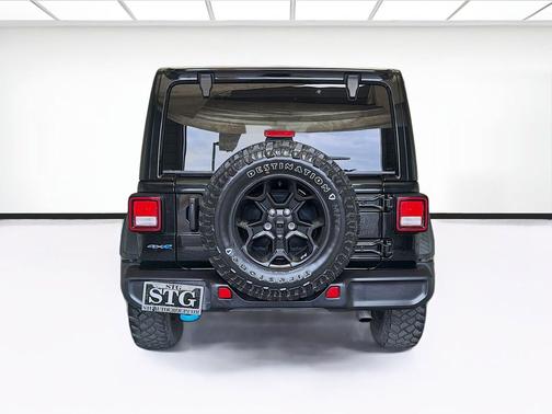 Black Clearcoat 2023 Jeep Wrangler 4xe Willys