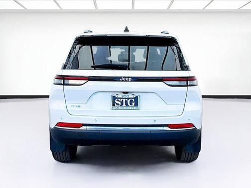 2022 Jeep Grand Cherokee 4xe Base