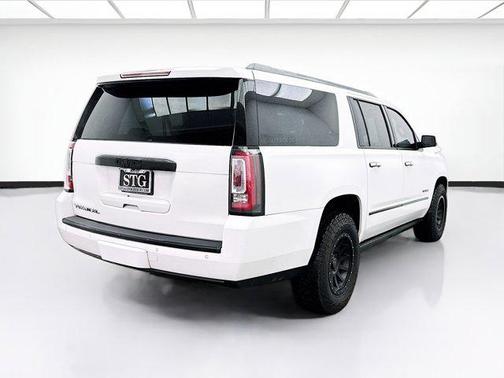 2017 GMC Yukon XL Denali