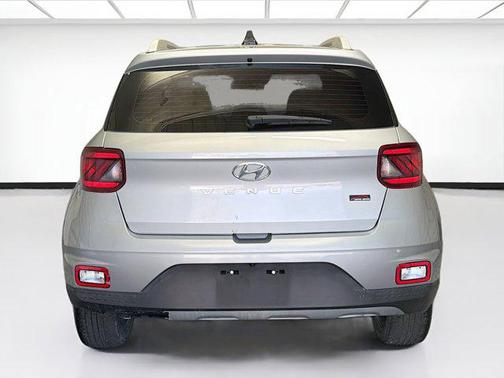 2021 Hyundai VENUE SEL