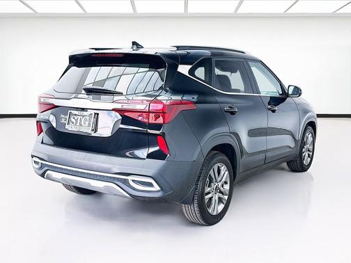 Cherry Black 2023 Kia Seltos S
