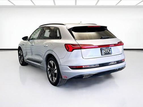 2022 Audi e-tron Premium