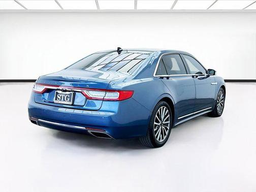 2018 Lincoln Continental Select