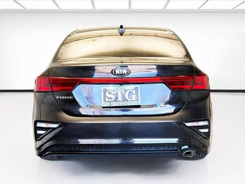 Aurora Black 2019 Kia Forte LXS