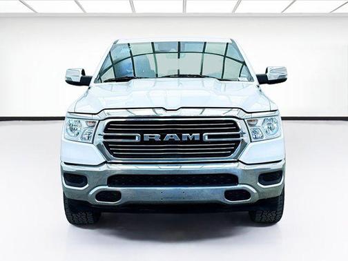 Bright White Clearcoat 2024 RAM 1500 Laramie