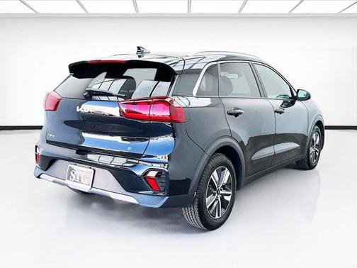 2022 Kia Niro LXS