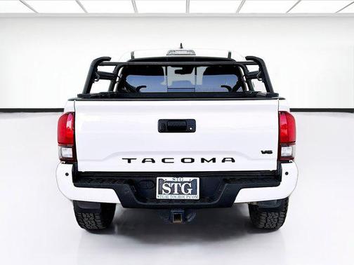 Super White 2019 Toyota Tacoma TRD Sport