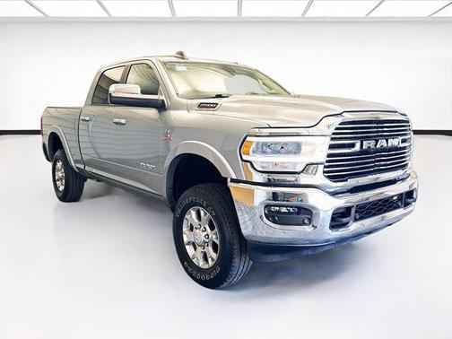 2022 RAM 2500 Laramie Crew Cab 4x4 6'4' Box