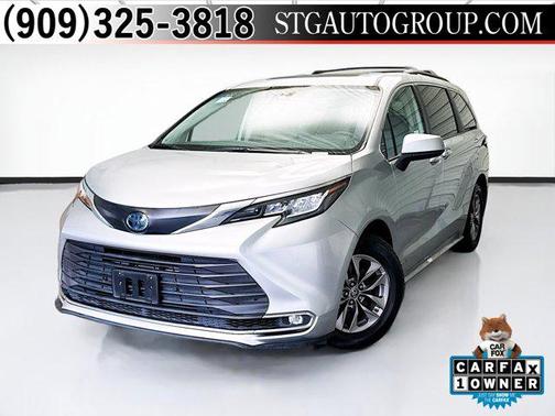 2021 Toyota Sienna XLE 8 Passenger