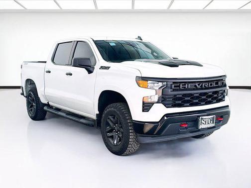 Summit White 2024 Chevrolet Silverado 1500 Custom Trail Boss