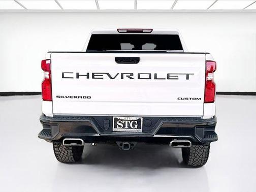 Summit White 2024 Chevrolet Silverado 1500 Custom Trail Boss