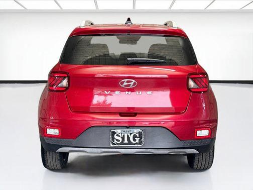 2022 Hyundai VENUE SEL