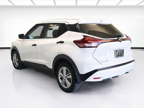 2021 Nissan Kicks S