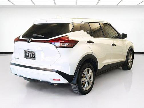 2021 Nissan Kicks S