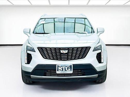 2022 Cadillac XT4 Premium Luxury