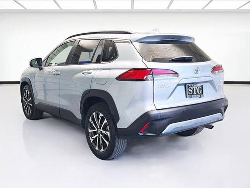 2024 Toyota Corolla Cross XLE