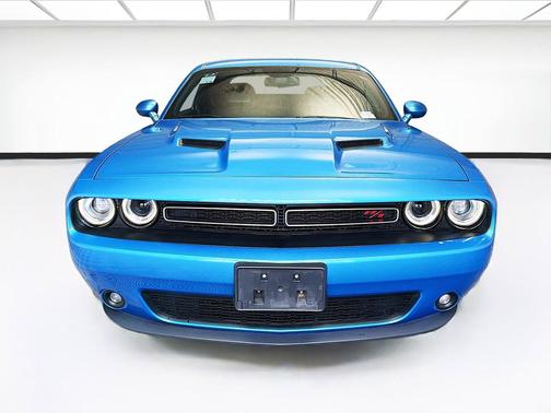 B5 Blue Pearl Coat 2015 Dodge Challenger R/T Plus