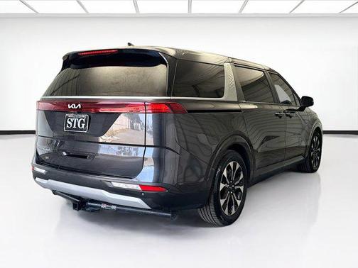 2022 Kia Carnival EX