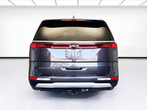 2022 Kia Carnival EX