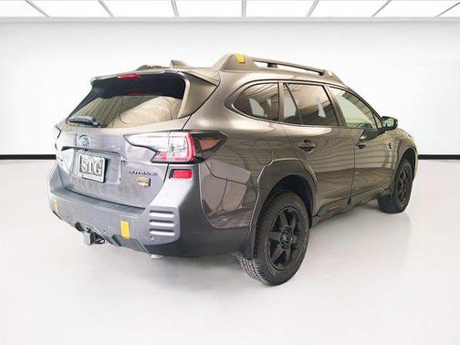 Magnetite Gray Metallic 2025 Subaru Outback Wilderness