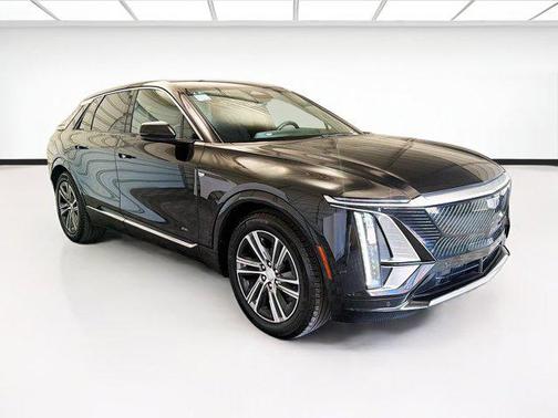 Stellar Black Metallic 2024 Cadillac LYRIQ Luxury
