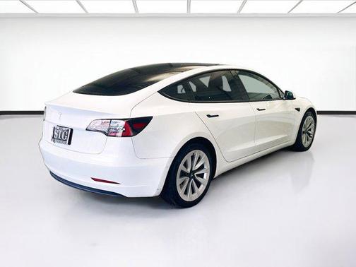 Pearl White Multi-Coat 2021 Tesla Model 3 Standard Range Plus