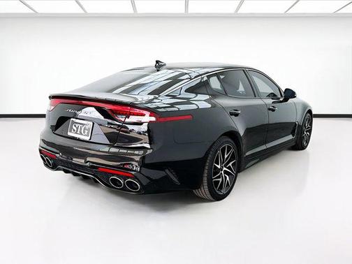 2022 Kia Stinger GT-Line