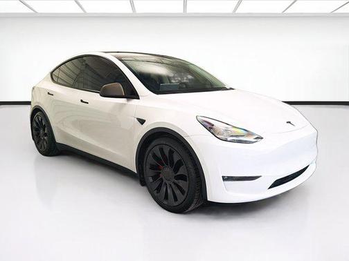 Pearl White 2022 Tesla Model Y Performance Dual Motor All-Wheel Drive