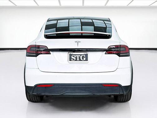 2022 Tesla Model X Dual Motor All-Wheel Drive