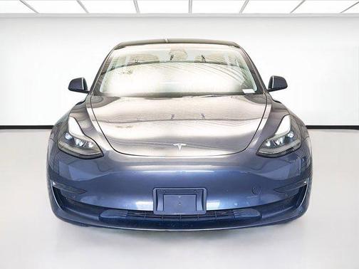 2022 Tesla Model 3 Standard Range