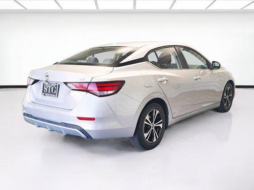Brilliant Silver Metallic 2022 Nissan Sentra SV