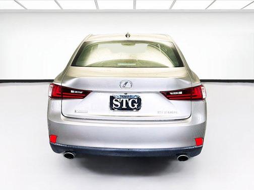 2016 Lexus IS 200t Base