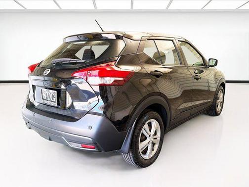 Super Black 2020 Nissan Kicks S