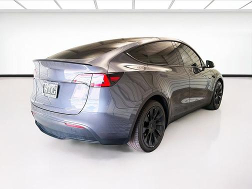Midnight Silver Metallic 2023 Tesla Model Y Long Range Dual Motor All-Wheel Drive