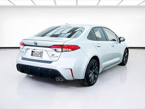 2024 Toyota Corolla Hybrid SE