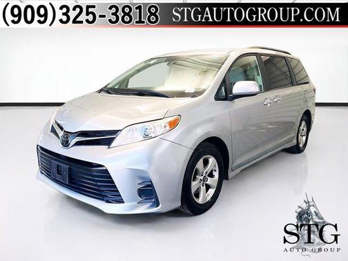 2020 Toyota Sienna LE