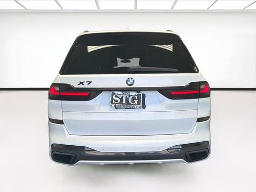 White Metallic 2019 BMW X7 xDrive50i