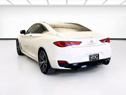 2022 INFINITI Q60 2.0t PURE