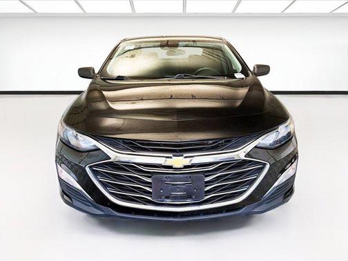 Mosaic Black Metallic 2023 Chevrolet Malibu 1LS