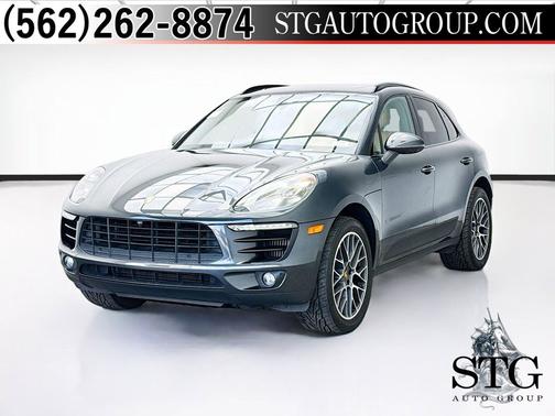 Gray Metallic 2017 Porsche Macan Macan