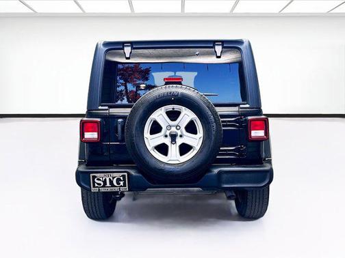 2022 Jeep Wrangler Unlimited Sport