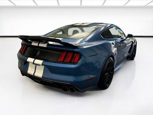 2019 Ford Shelby GT350 Base