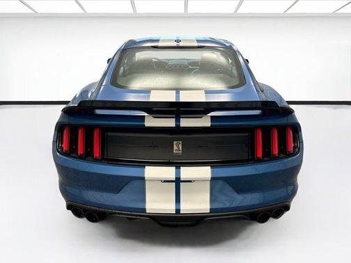 2019 Ford Shelby GT350 Base